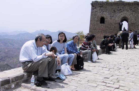 53_Resting_on_the_Wall