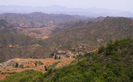 56_Village_Under_the_Walls